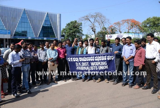 Journalist Protest 1